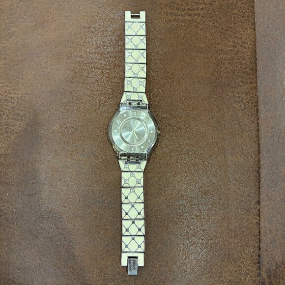 Swatch Watch Flat Silver Face with White Silver Band & Clasp - Picture 2 of 14